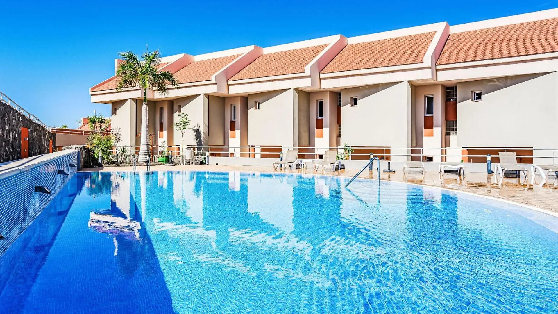 Holiday Home Versatile Oasis By Interhome Puerto de Santiago  Španělsko